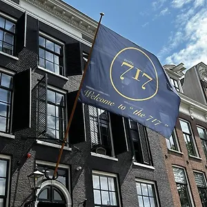 717 ***** Amsterdam